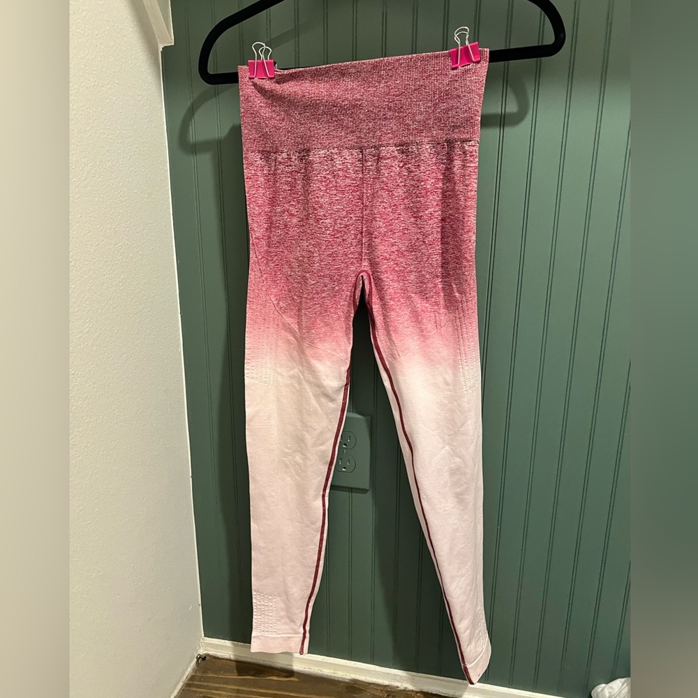 Ombré Pink Athletic Leggings